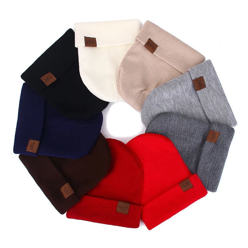 Unisex Casual Beanie Hat – Soft Knitted Winter Essential