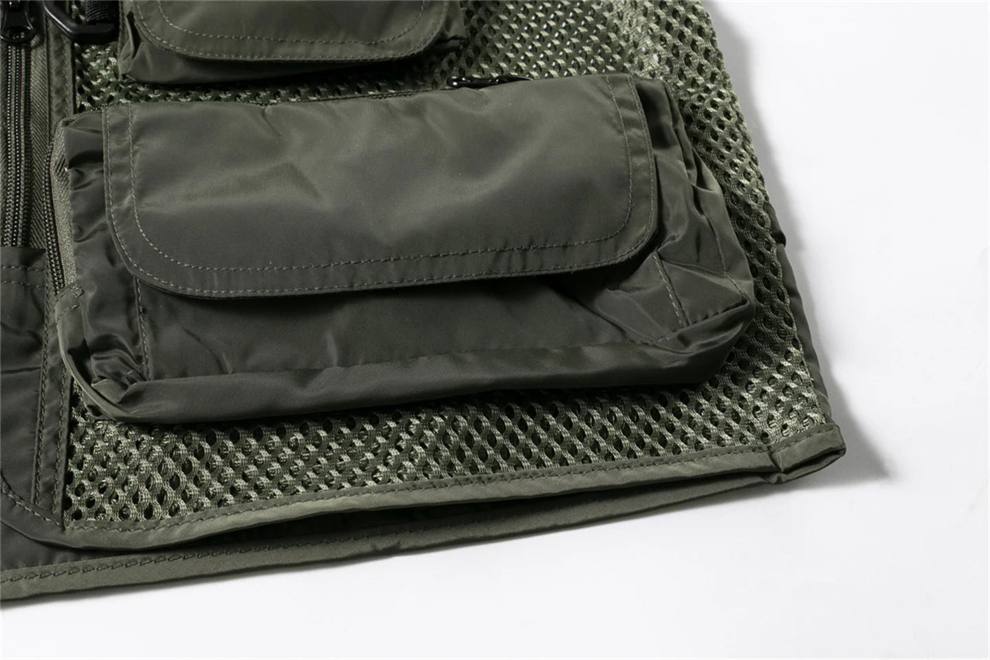 Summer Camouflage Hunting Vest – Stay Cool and Concealed