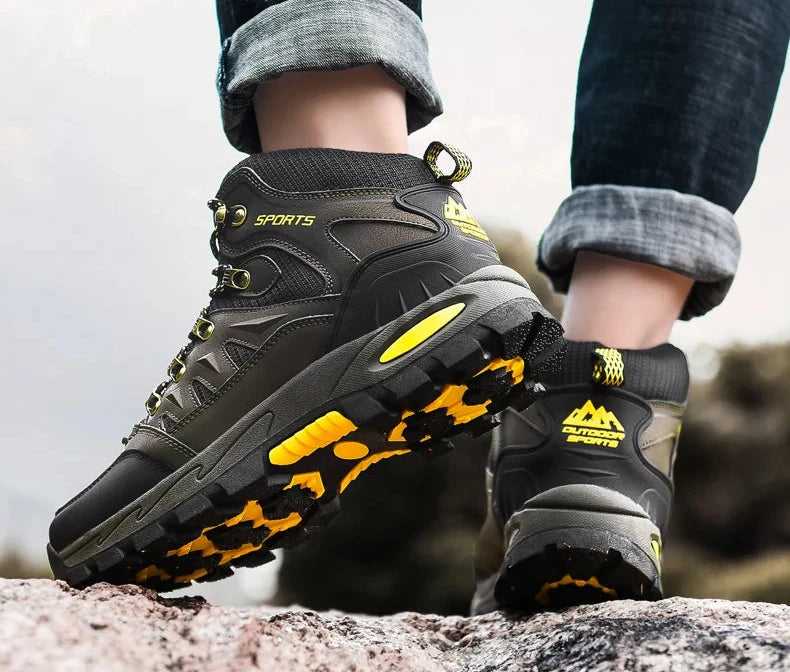 Unisex Hiking Shoes – Wear-Resistant, Winter-Ready Trekking Sneakers