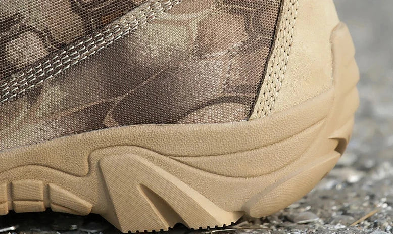 High-Top Tactical Boots – Camouflage & Durable for Outdoor Adventures