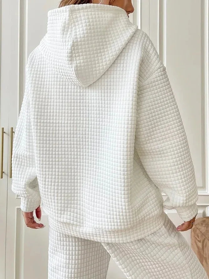 Women’s Oversized Waffle Sweatshirt with Drawstring Hood – Comfort Meets Style