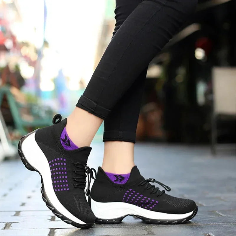 Platform Sole Training Shoes / Sneakers – Casual Slip-On Walking Shoes with Elevated Comfort