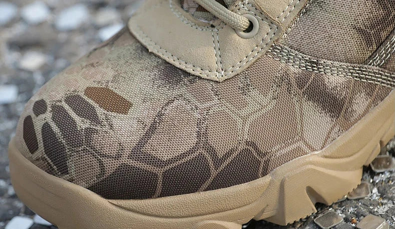 High-Top Tactical Boots – Camouflage & Durable for Outdoor Adventures