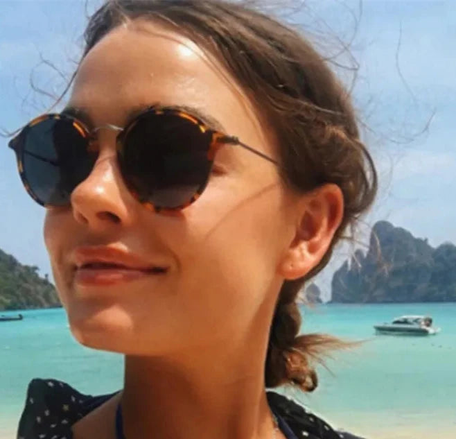 Women's Round Retro Sunglasses – Chic & Timeless Style