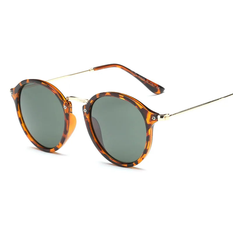 Women's Round Retro Sunglasses – Chic & Timeless Style