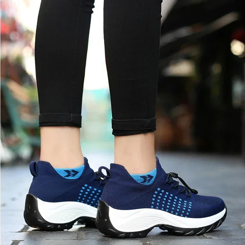 Platform Sole Training Shoes / Sneakers – Casual Slip-On Walking Shoes with Elevated Comfort