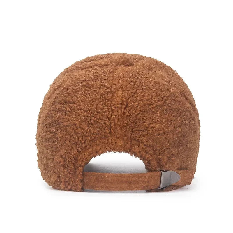Winter Lamb Wool Baseball Cap – Cozy and Trendy for Women