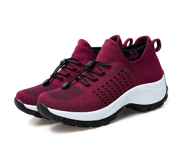 Platform Sole Training Shoes / Sneakers – Casual Slip-On Walking Shoes with Elevated Comfort