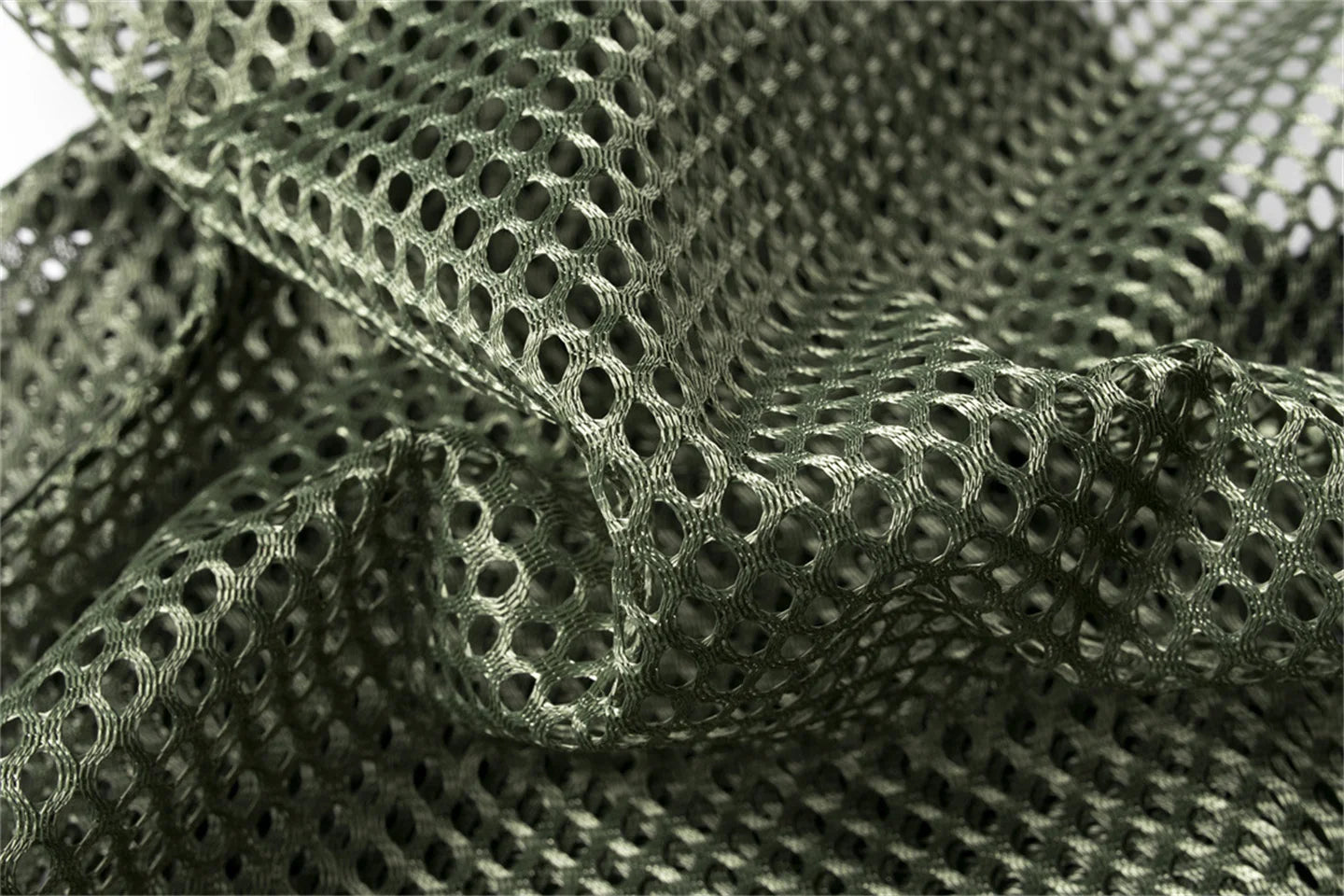 Summer Camouflage Hunting Vest – Stay Cool and Concealed