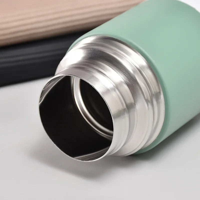 Business Style Stainless Steel Vacuum Flask Set – Sleek and Functional Gift