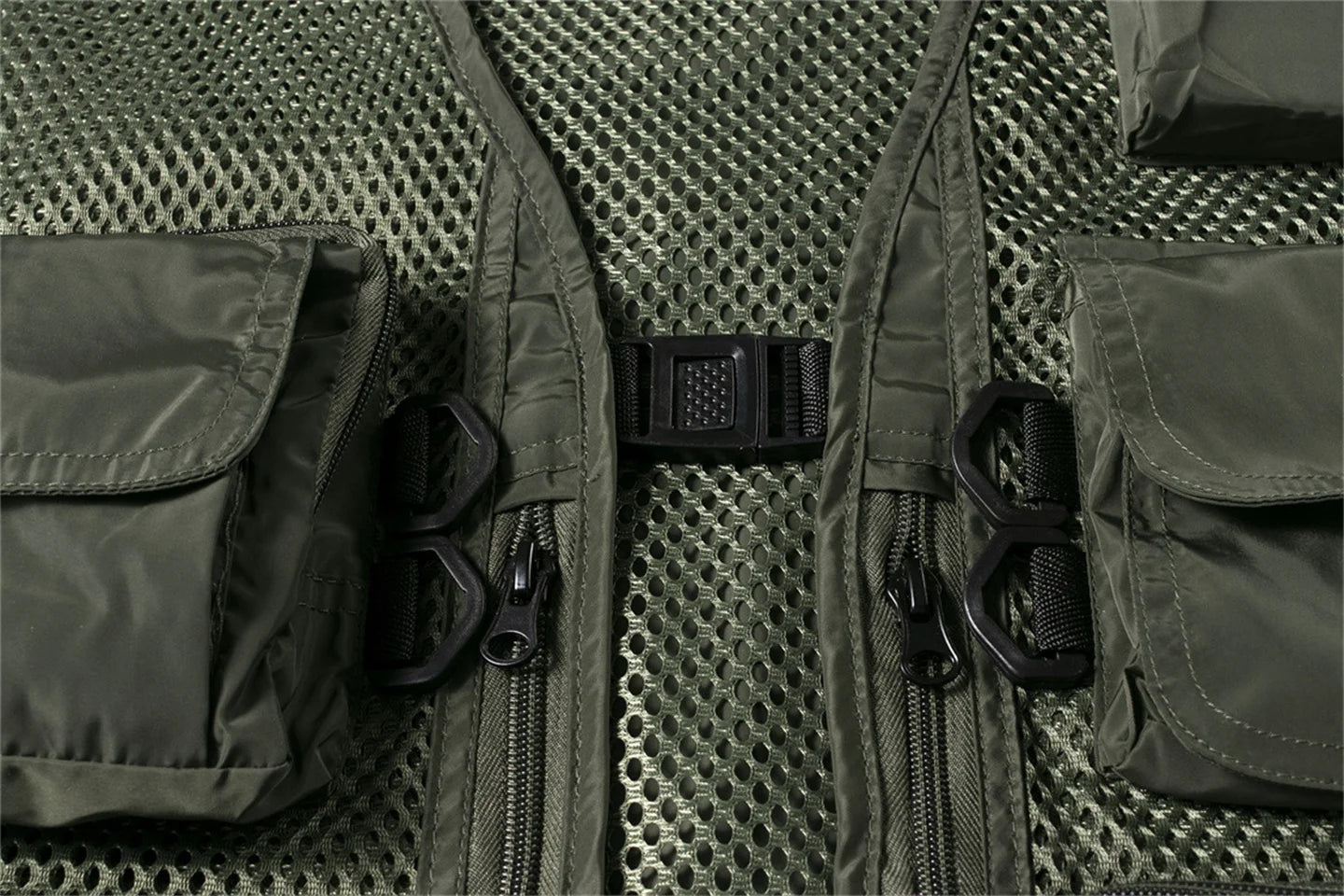 Summer Camouflage Hunting Vest – Stay Cool and Concealed
